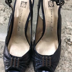 Anne Klein Shoes - Anne Klein navy heels Anne Klein Shoes - Anne Klein navy heels